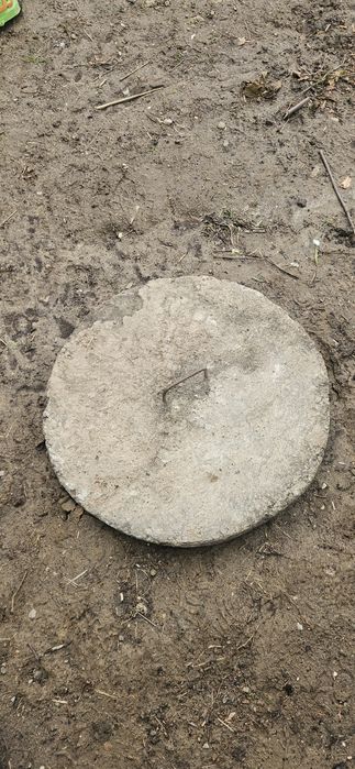 Dekiel betonowy 50cm