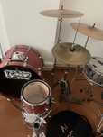 Bateria Mapex Série Pro M Completa com Pratos Zildjian ZBT