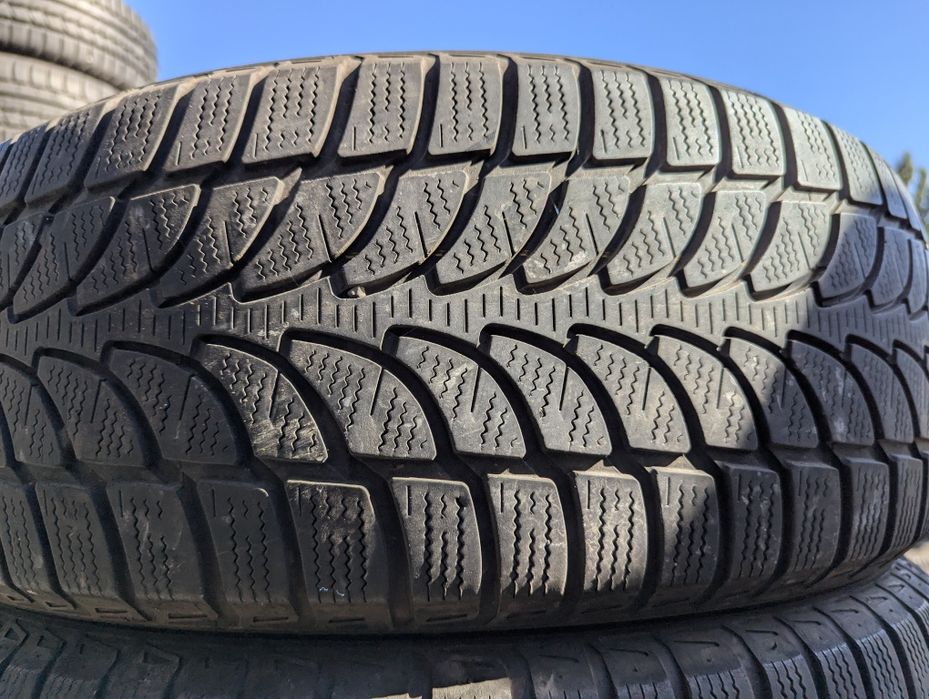 235/60R18 Bridgestone Blizzak Lm80 Evo
