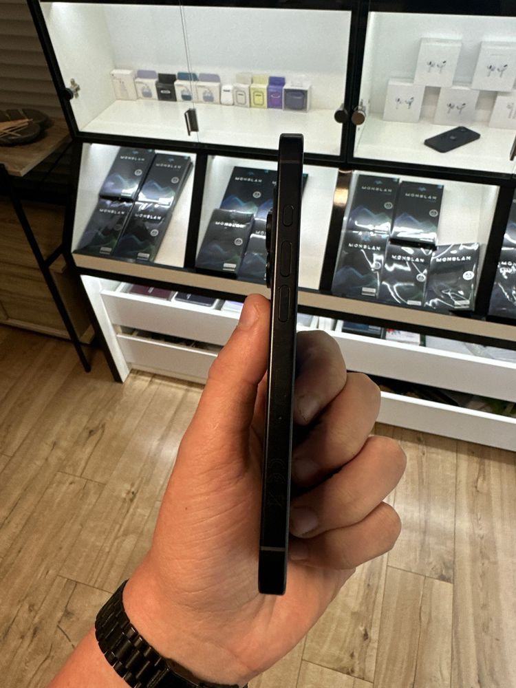 iPhone 16 Pro 128Gb Black Titanium