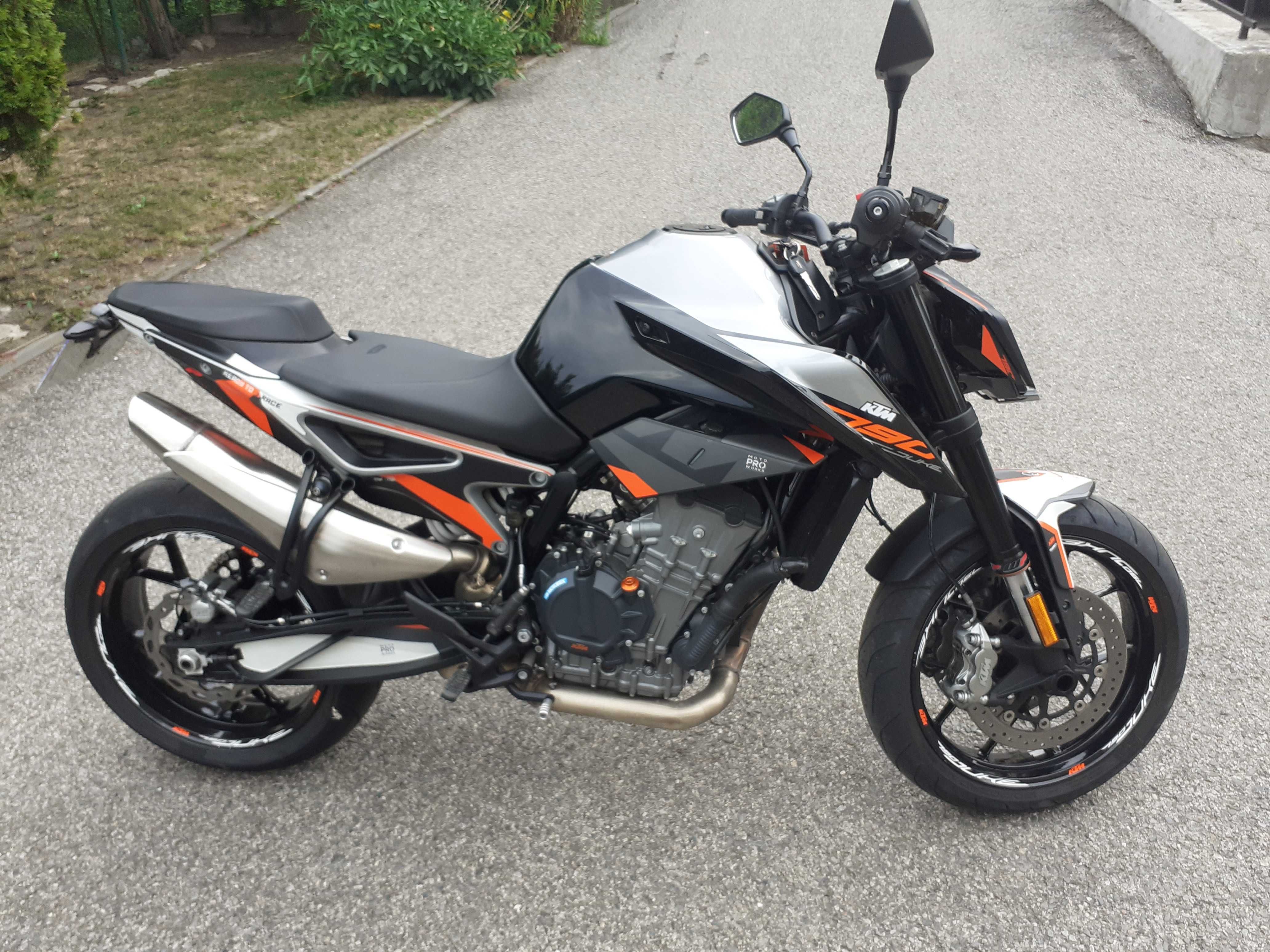 KTM 790 z Listopad 2019 roku przebieg 18000 km. cena 27999 zł.