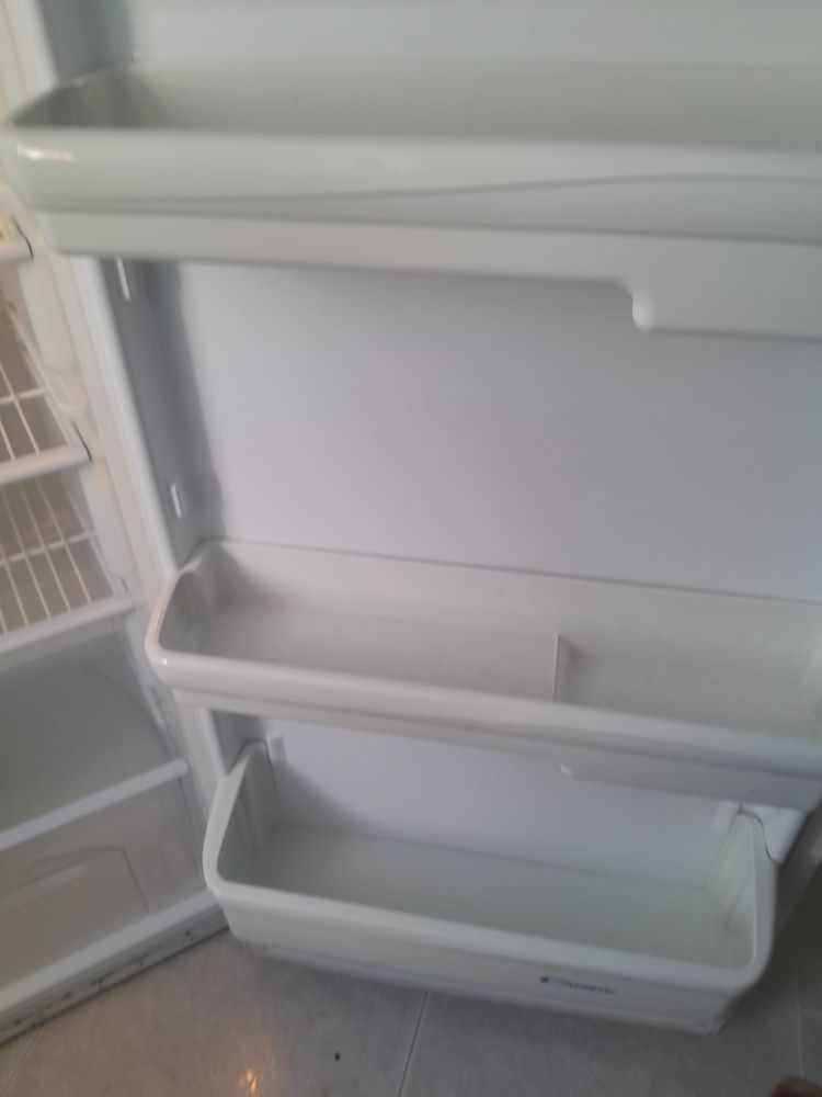 Frigorífico Candy Pequeno à Venda - Em Perfeito Funcionamento