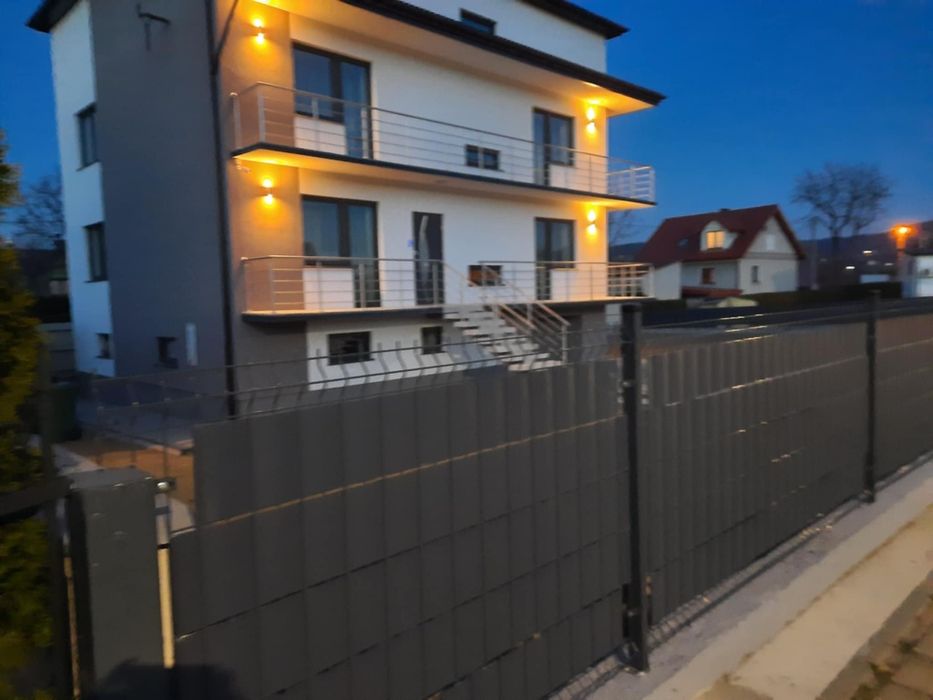 Noclegi od 50 zł | Pokoje z WiFi i parkingiem

Do dyspozycj