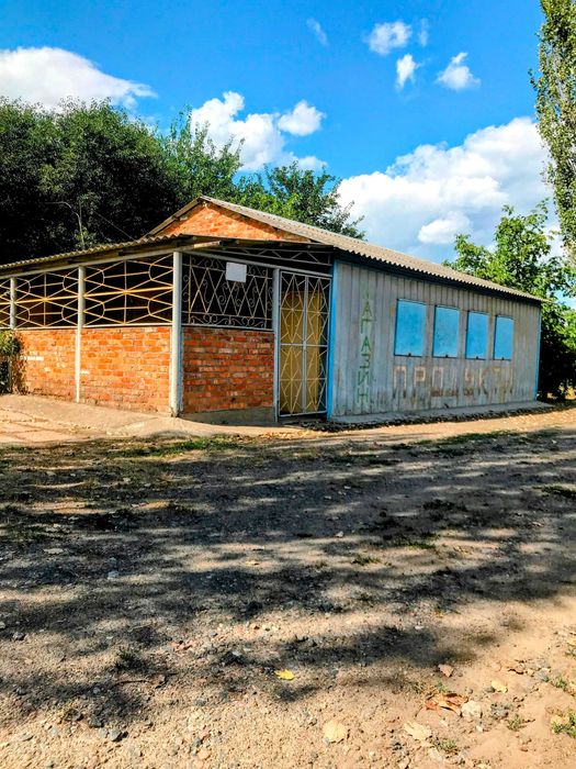 Продам  НЕДОРОГО МАГАЗИН с. Кінецьпіль