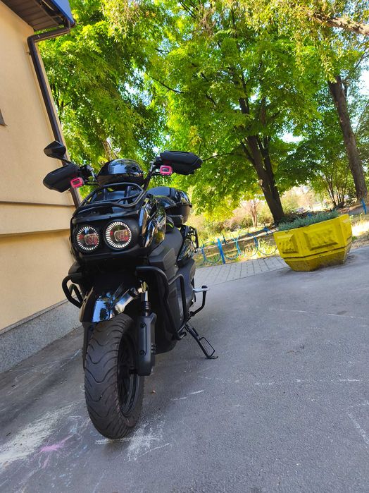 Продам срочно электроскутер