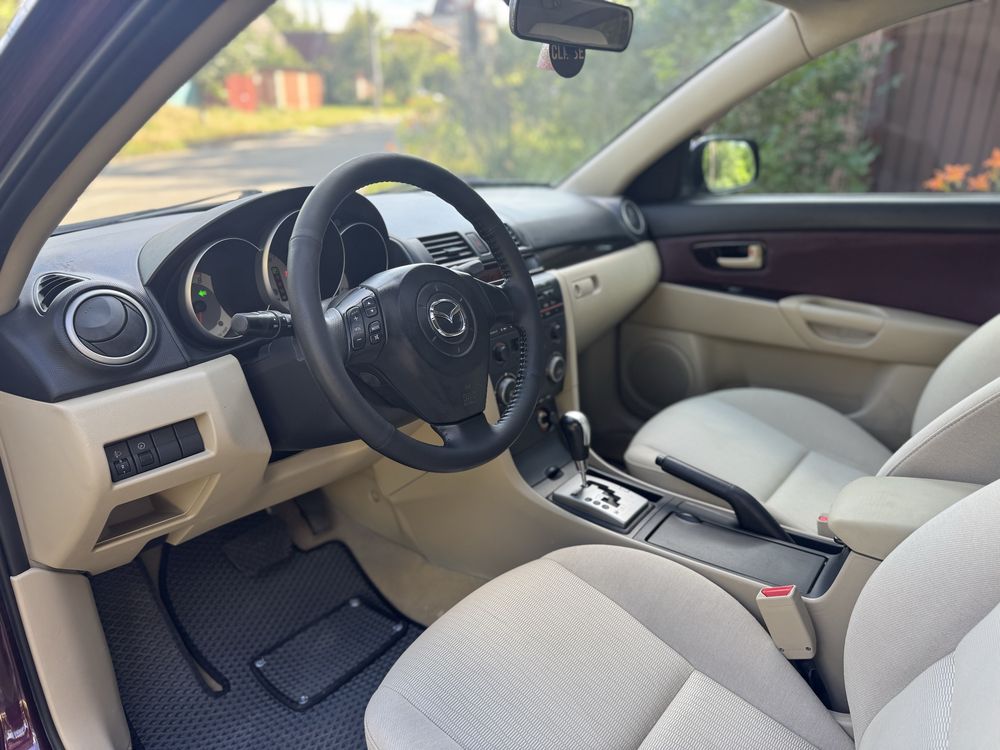 Mazda 3 ,Автомат 2007р.в. Кондиціонер ,Дуже гарний стан
