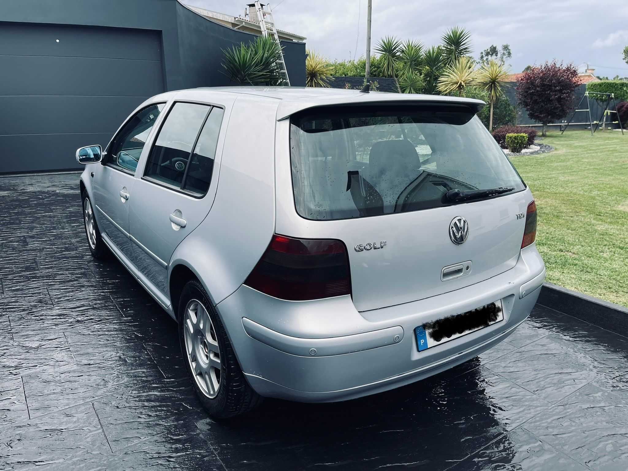 Volkswagen Golf 1.9 tdi 110 A/c