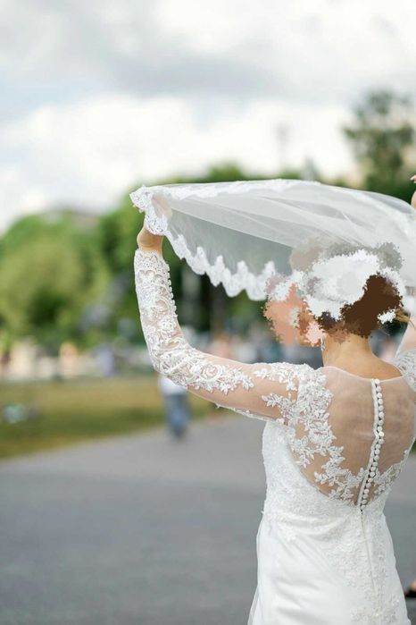 Плаття весільне 40-42 розмір