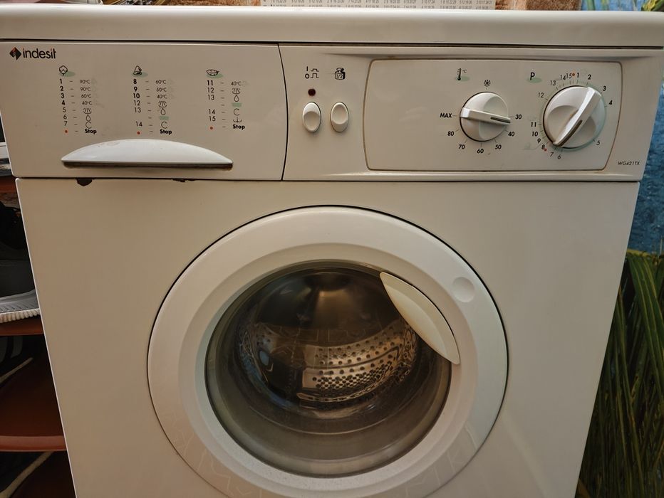 Стиральная машинка indesit