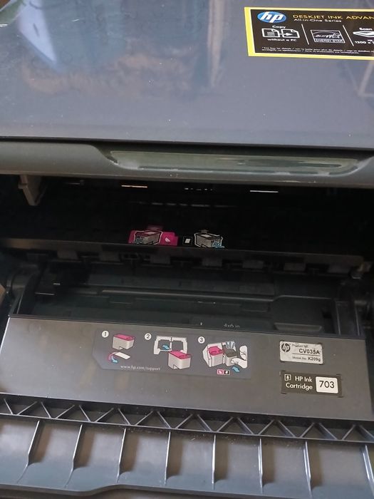Urzadzenie wielofunkcyjne/ Drukarka HP deskjet - K209a