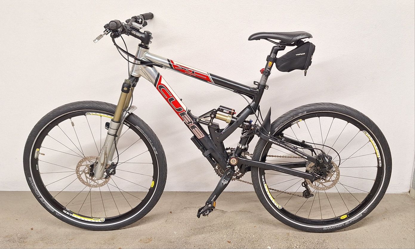 Bicicleta MTB CUBE