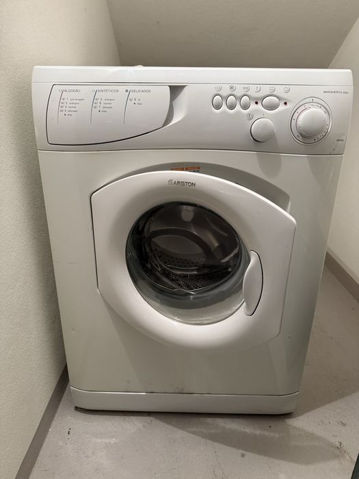 Maquina de lavar roupa