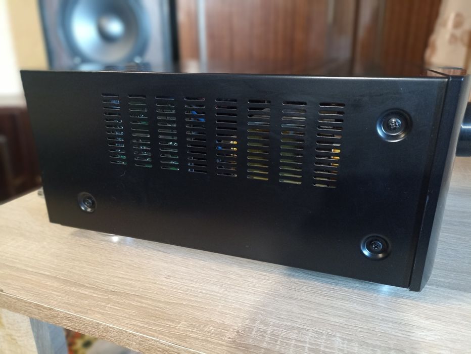 Ресивер Marantz SR-6011