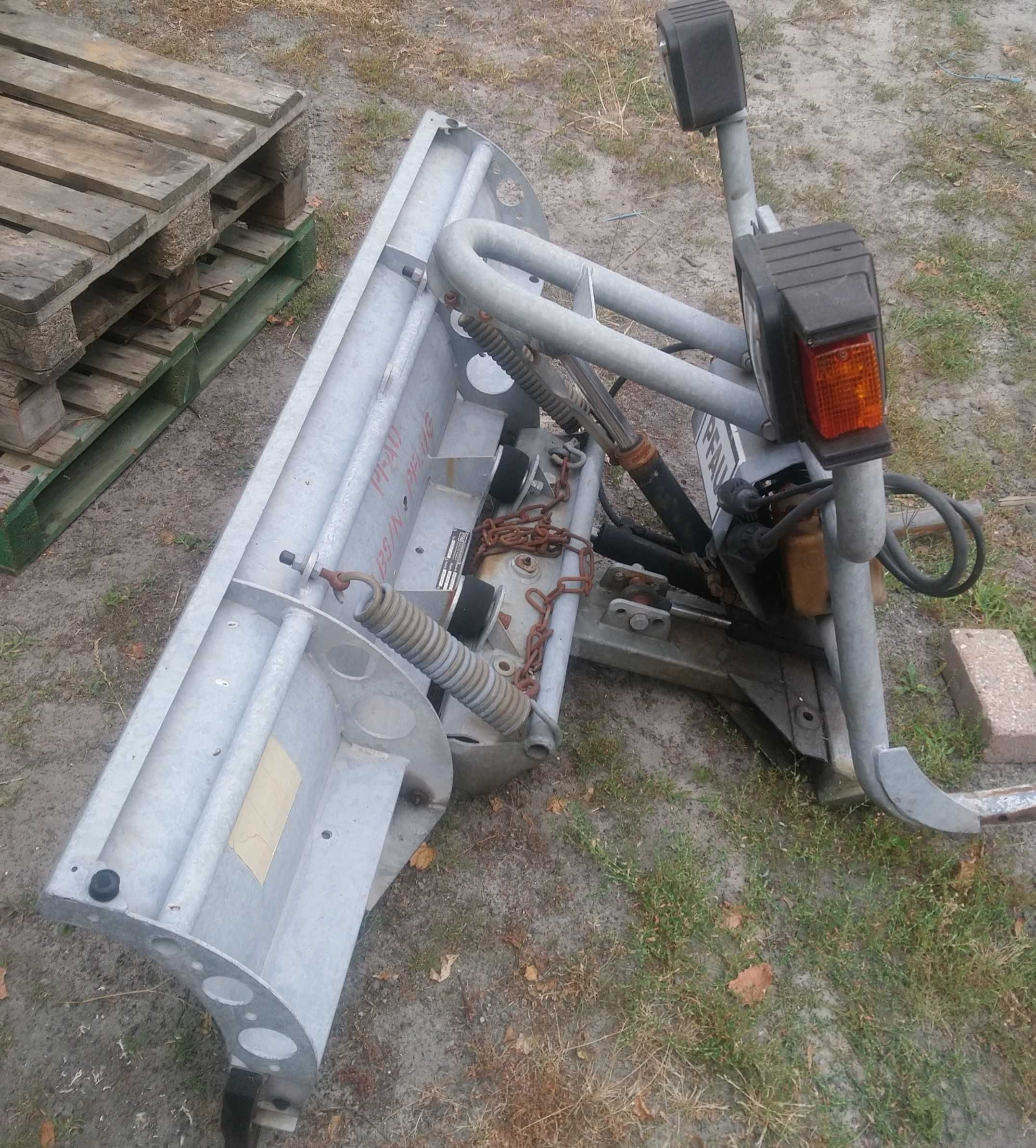 Pług do śniegu PFAU LBS suzuki 12V hydrauliczny docisk