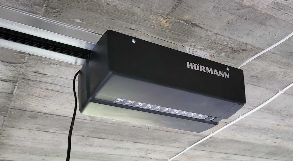 Brama Hormann 5000x2250 Orzech z napędem i montażem - Promocja Roku