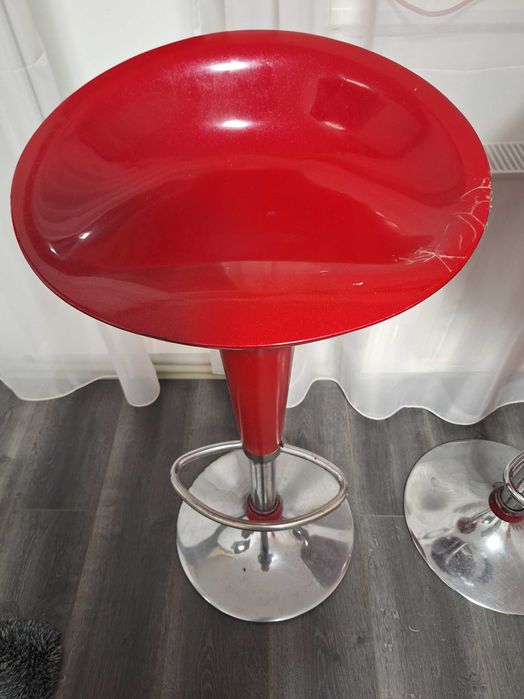 Барні крісла червоні