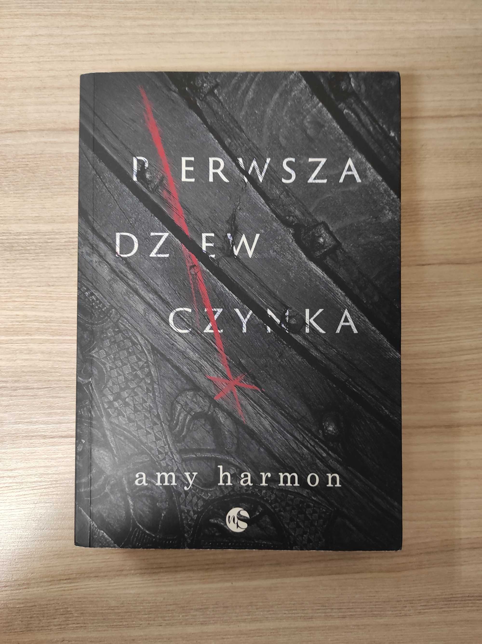 Pierwsza dziewczynka - Amy Harmon