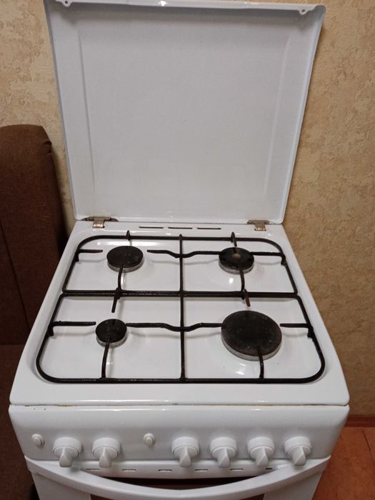продам газову плиту INDESIT
