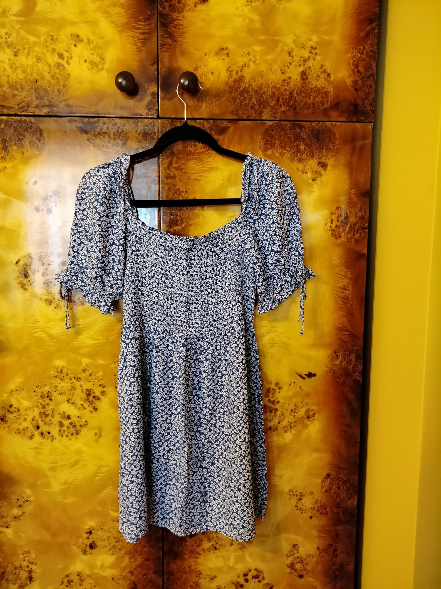 Kwiatowa sukienka boho