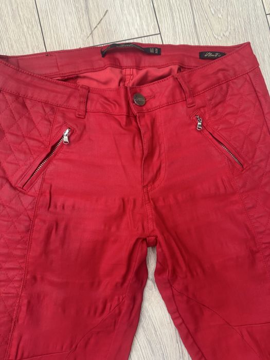 Spodnie damskie woskowane czerwone ZARA 36/38