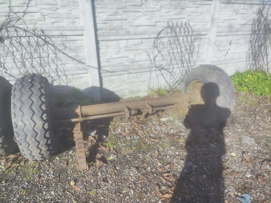 Oś osie od przyczepy