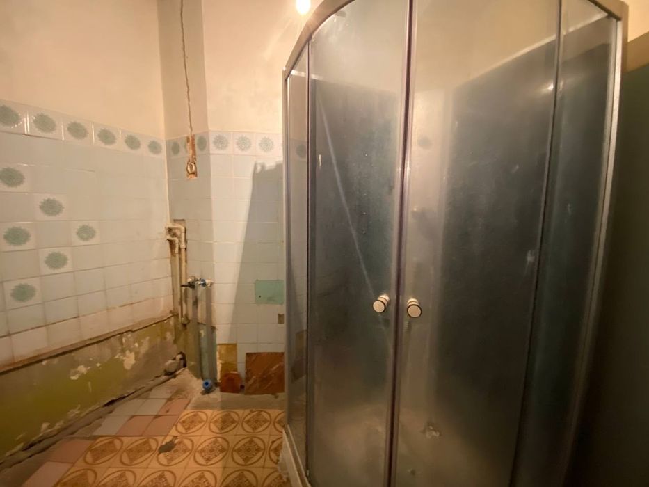 Продается двухкомнатная сталинка с автономкой на ЮГОКе