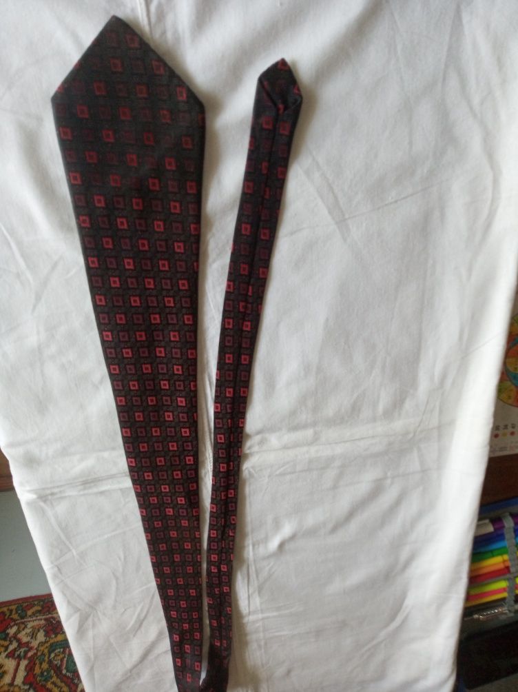 Краватка в ідеальному стані