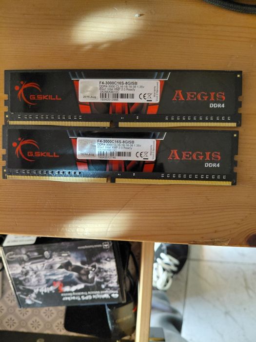 Vendo PC Completo com mouse, teclado e um monitor!