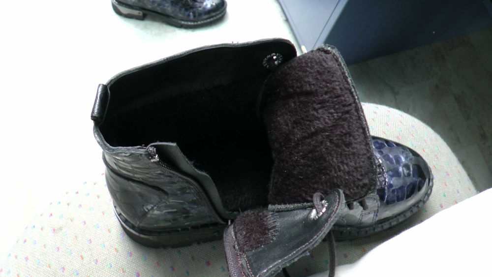 Czarne/granat trapery damskie, rozm 38,nowe