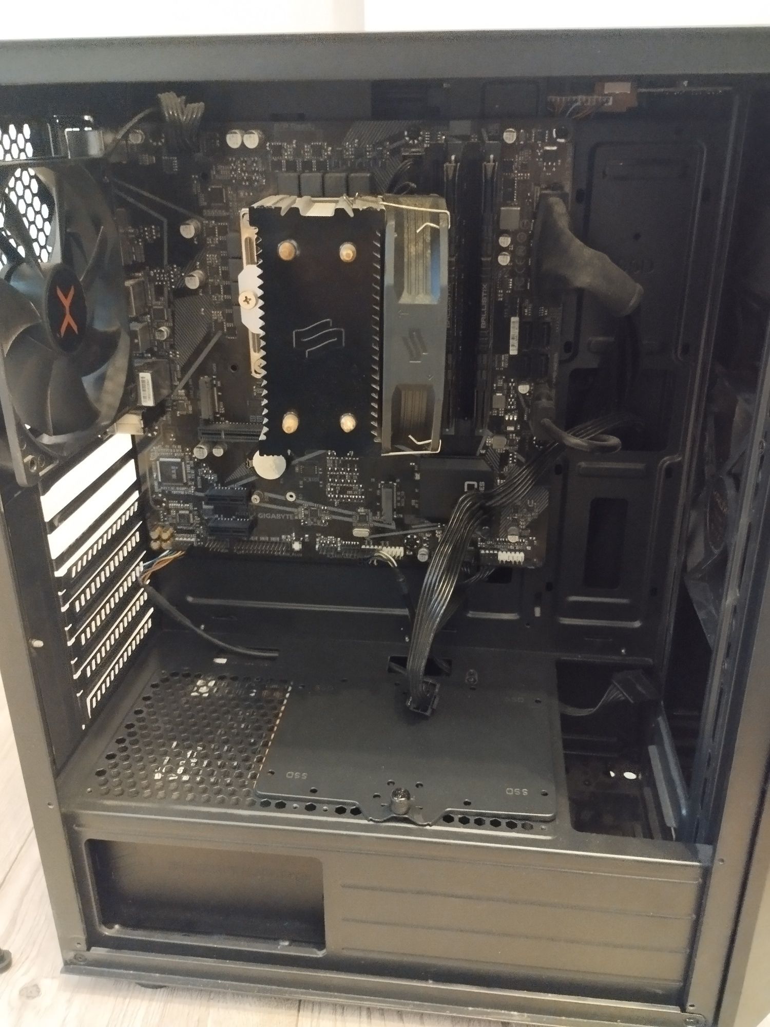 Komputer i3 10100f | 16gb ram ddr4 | BEZ DYSKU I KARTY GRAFICZNEJ!