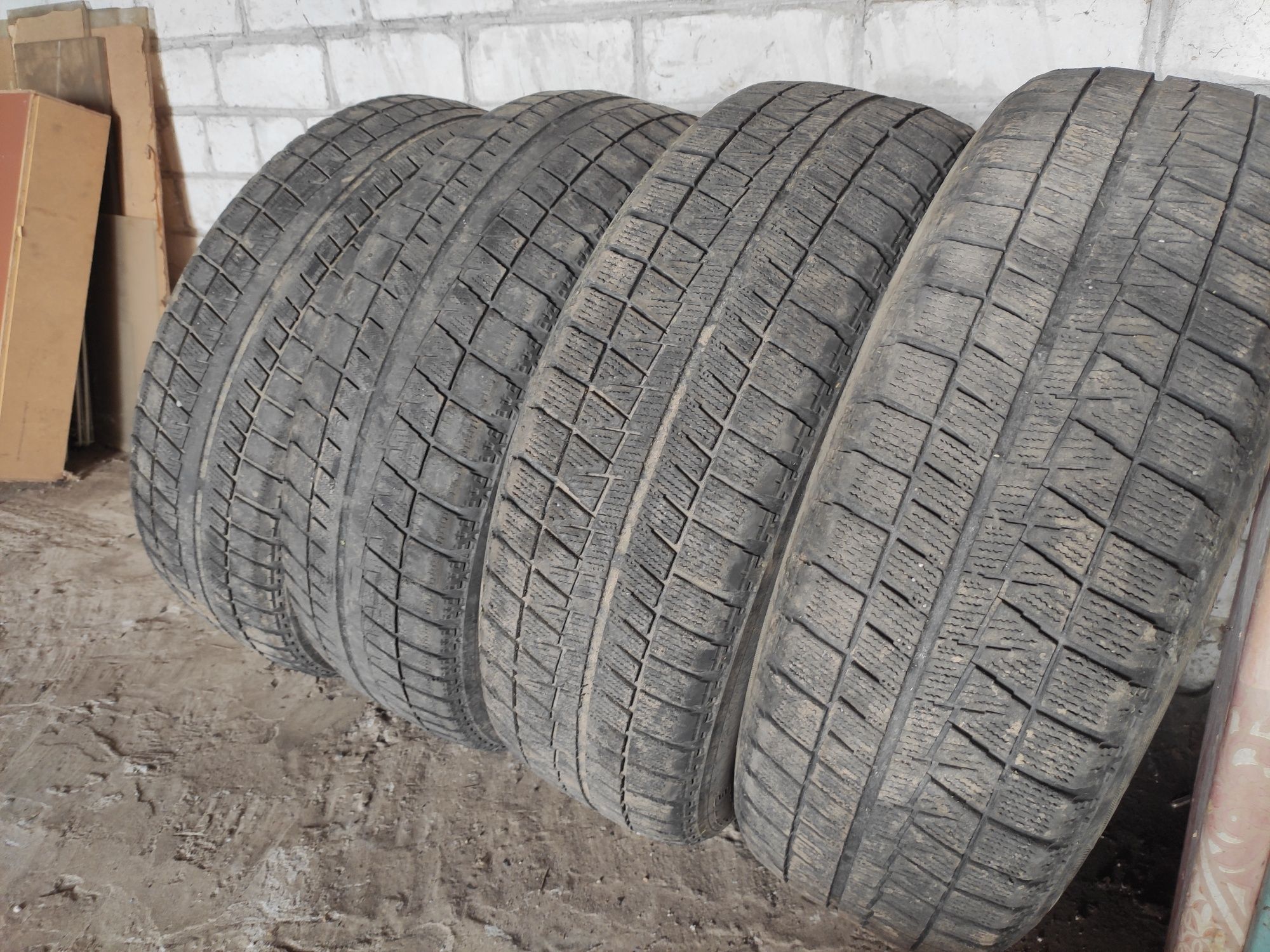 Шини б/у зимові 185/65 R15 Bridgestone BLIZZAK REVO GZ