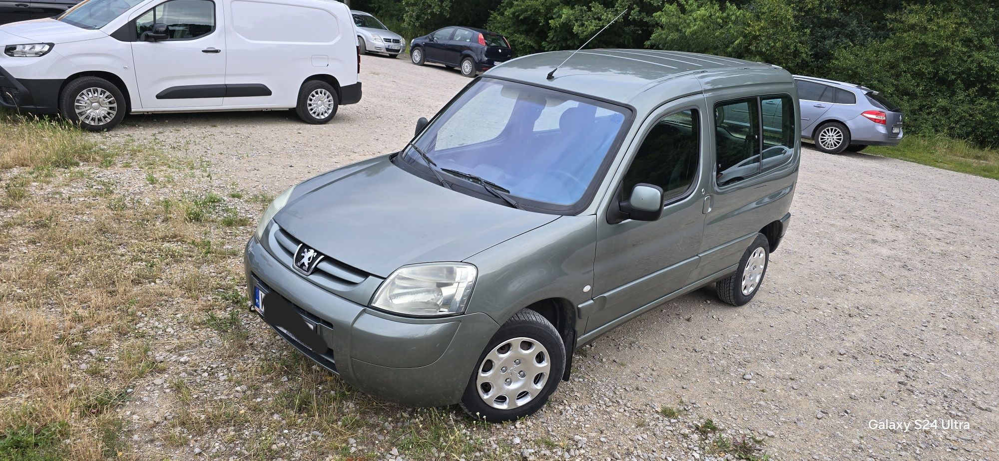 2006r 2.0HDI  Peugeot Partner  klima Bdb