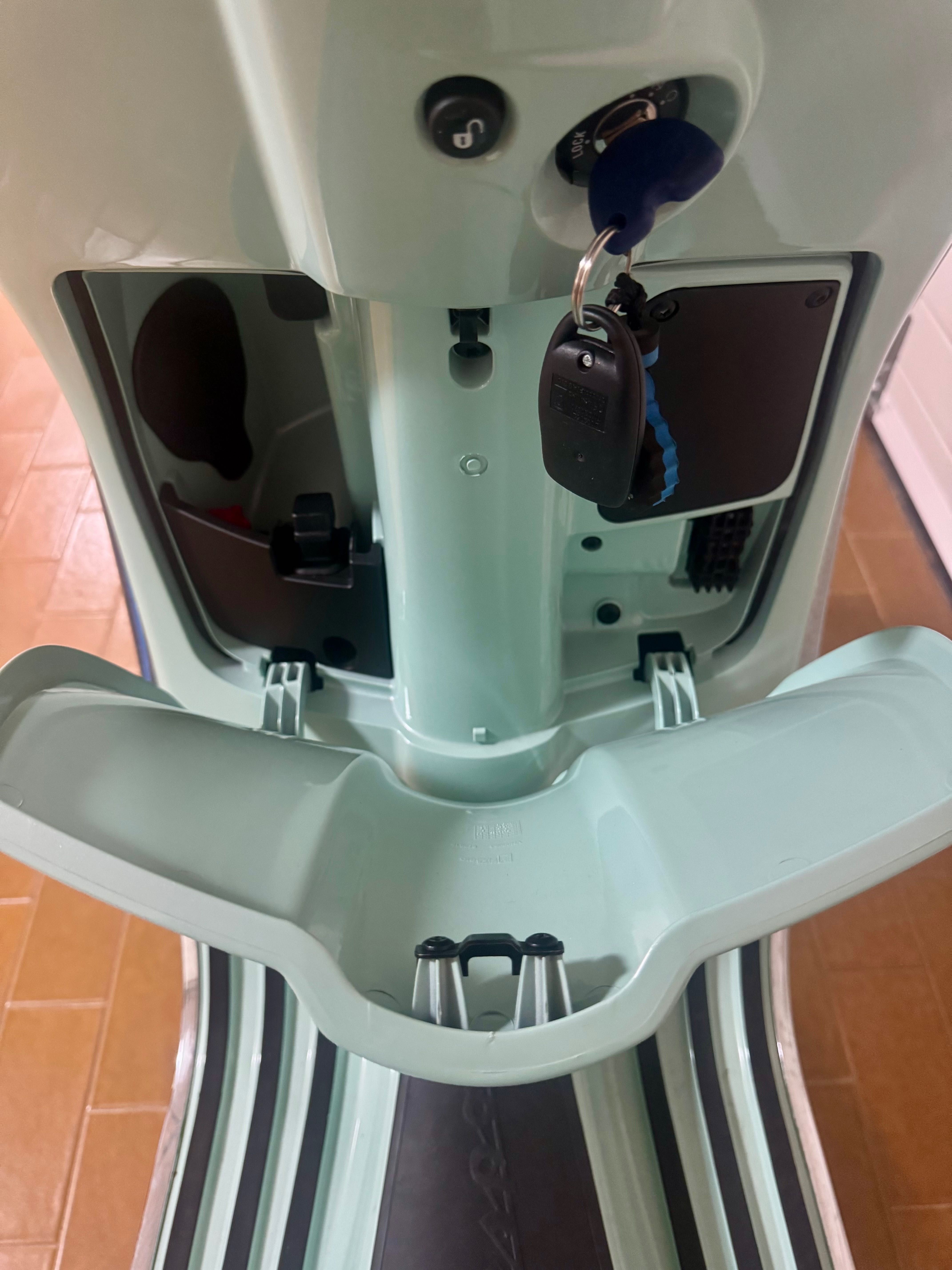 Vespa Primavera 125cc 2021 – Só 246 km