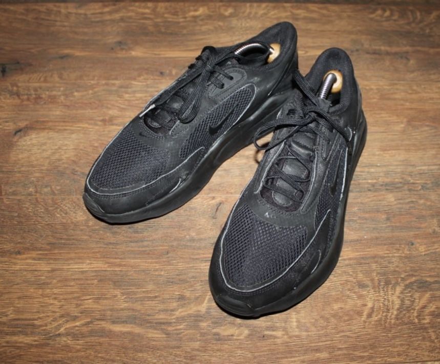Кроссовки Nike Air Max Bolt react 44 размер