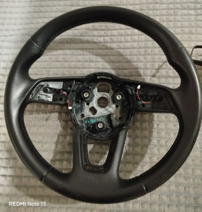 Volante Audi A3/4 8V B9 c/ patilhas