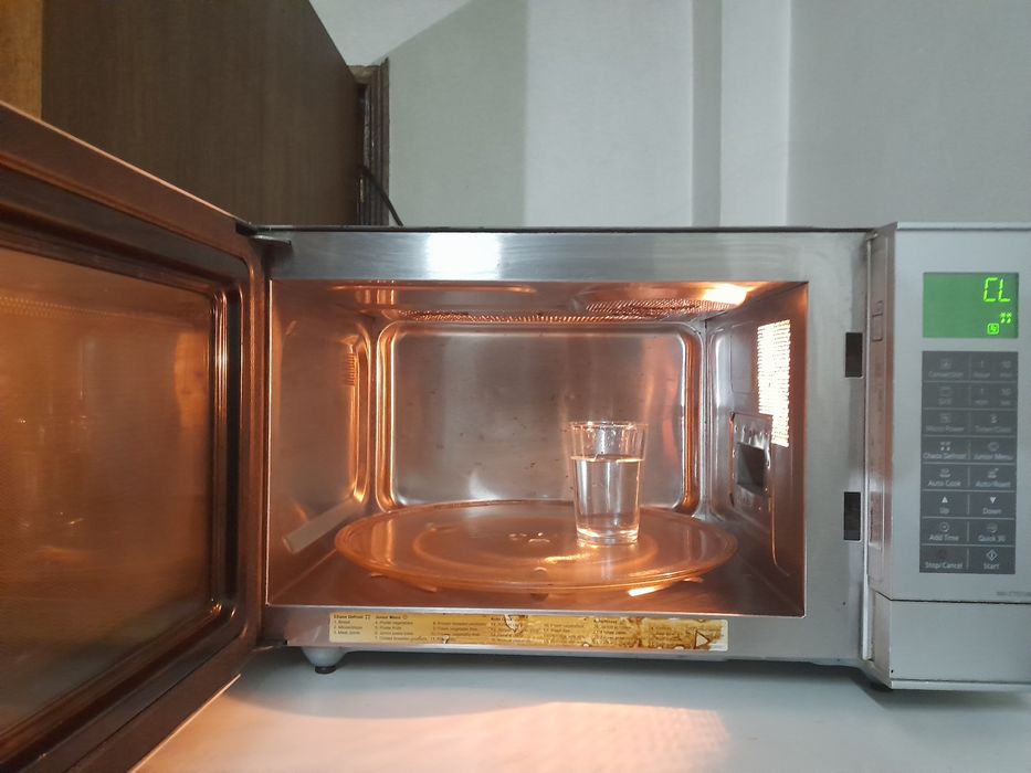 Microondas digital com grill