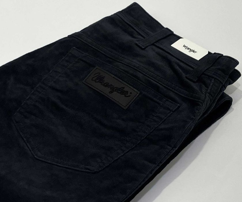 Spodnie męskie sztruksy Wrangler Texas Slim 822 Dark Navy W34 L34
