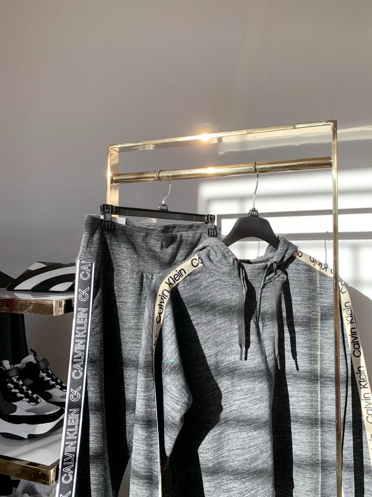 CALVIN KLEIN ОРИГІНАЛ. Жіночі легінси лосини сірі з лампасами L-XL