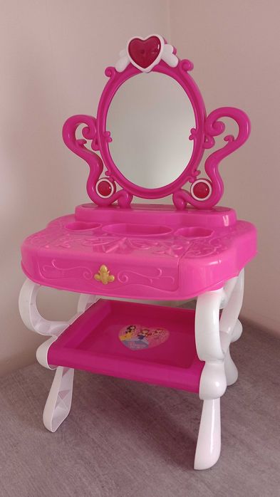 Toaletka z lustrem i pianinem dla dziewczynki