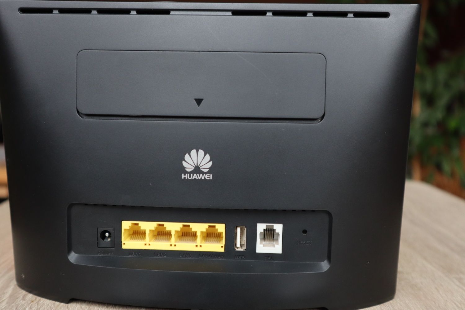 Ruter Huawei B525s-23a