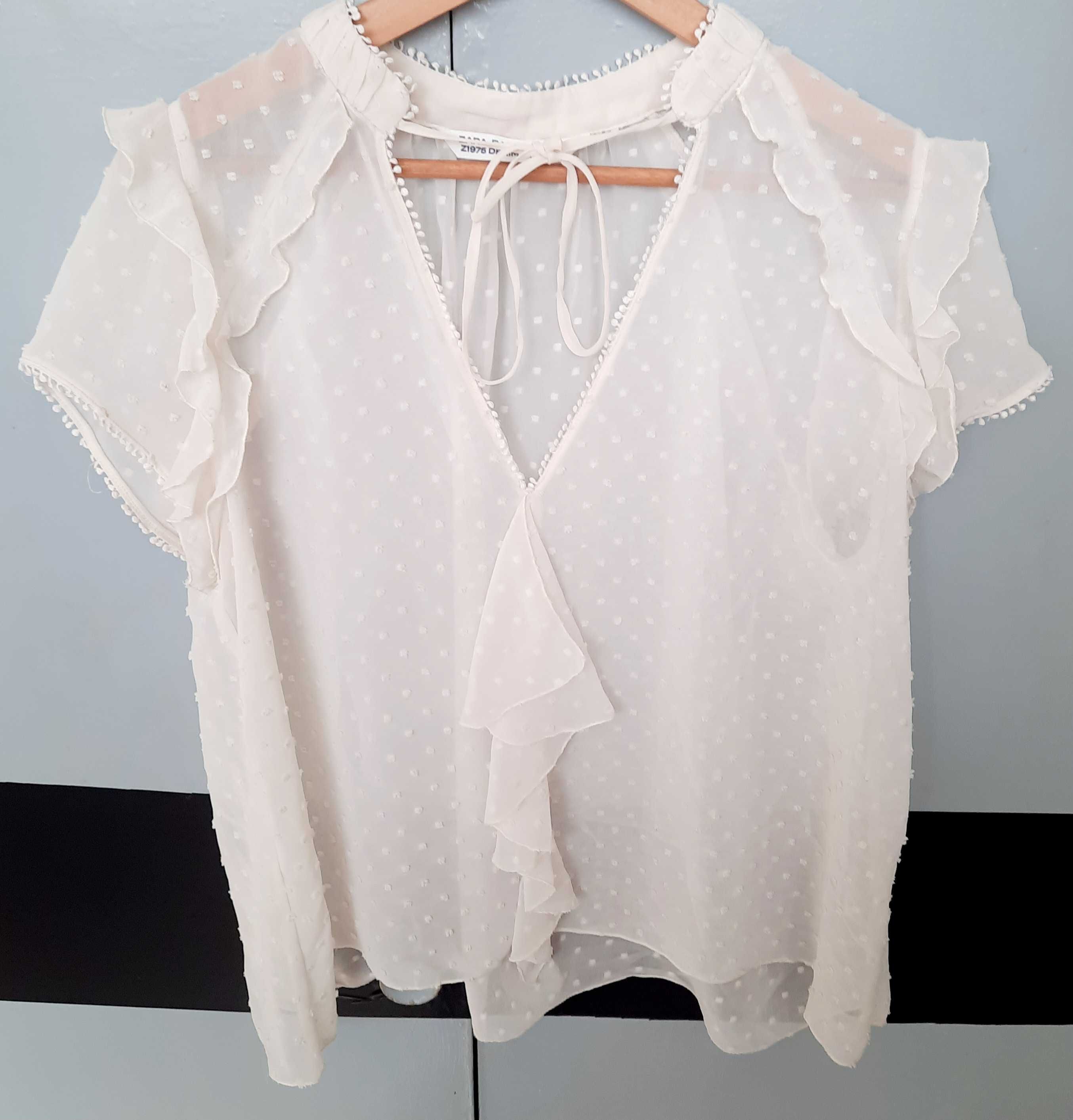 Blusas e Vestidos - 5€ cada
