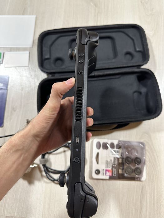 SteamDeck IPS 256+256 гарний комплект, ще на гарантії