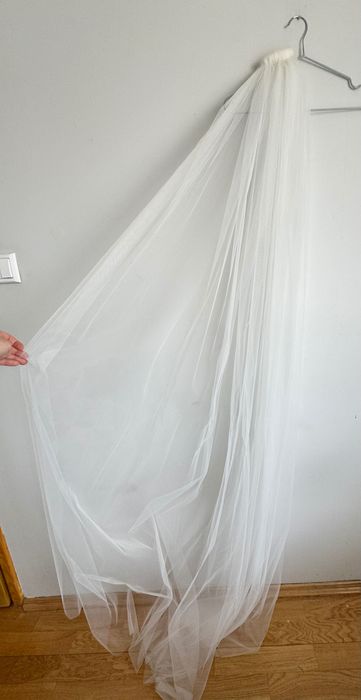 Suknia ślubna plus welon