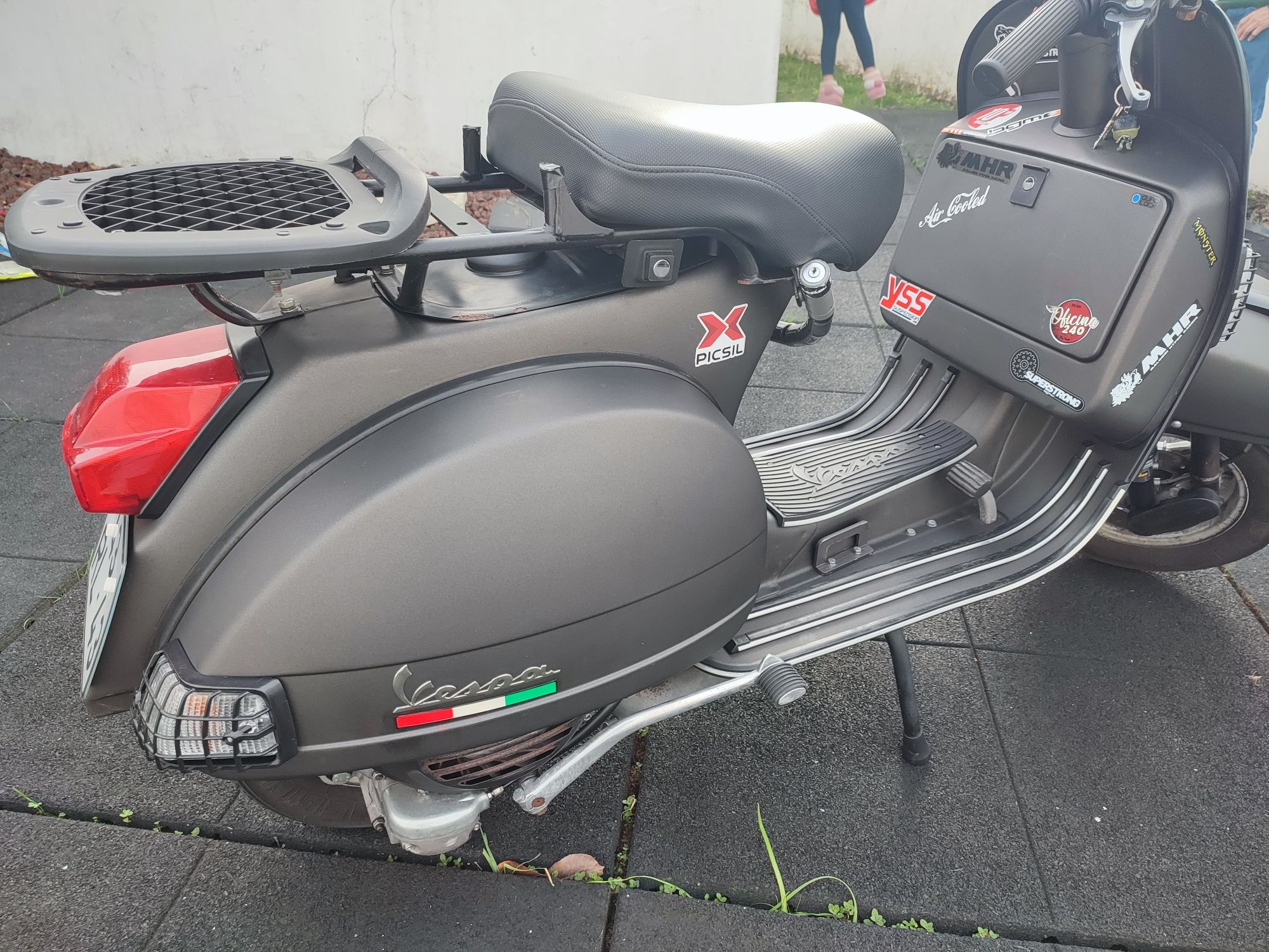 Vespa PX 125cc procura novo dono