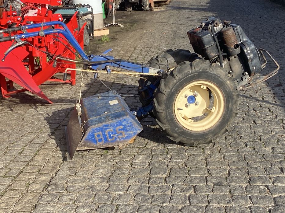 Motocultivador lombardini com fresa