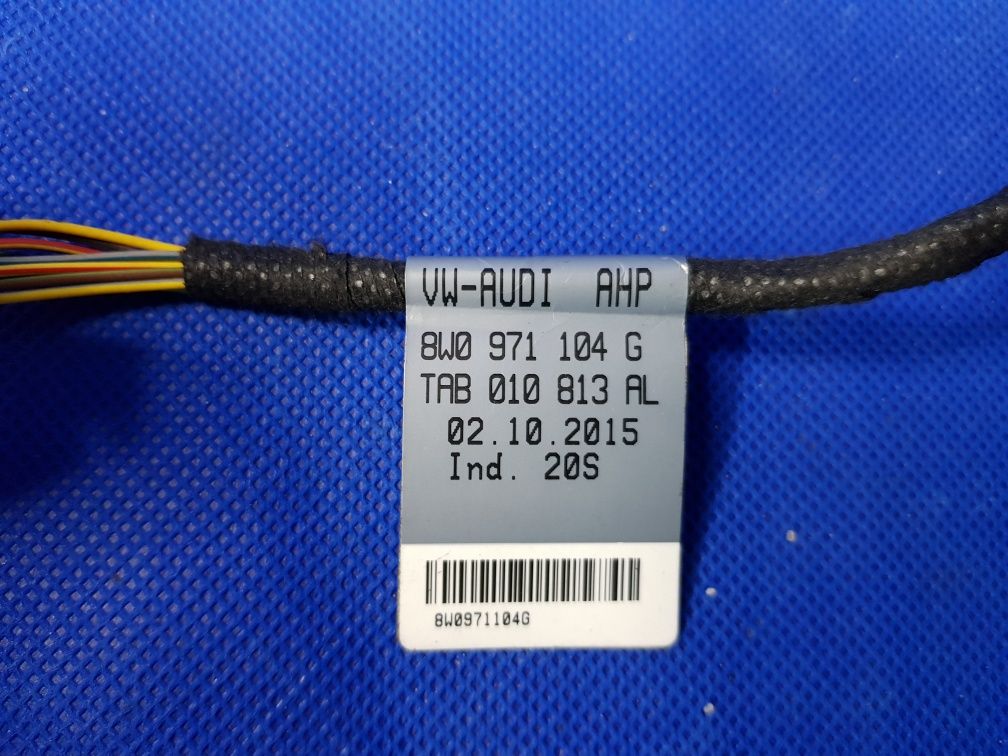 WIĄZKA instalacja przewody czujniki PDC tył AUDI A4 8W oryginał LY3U
