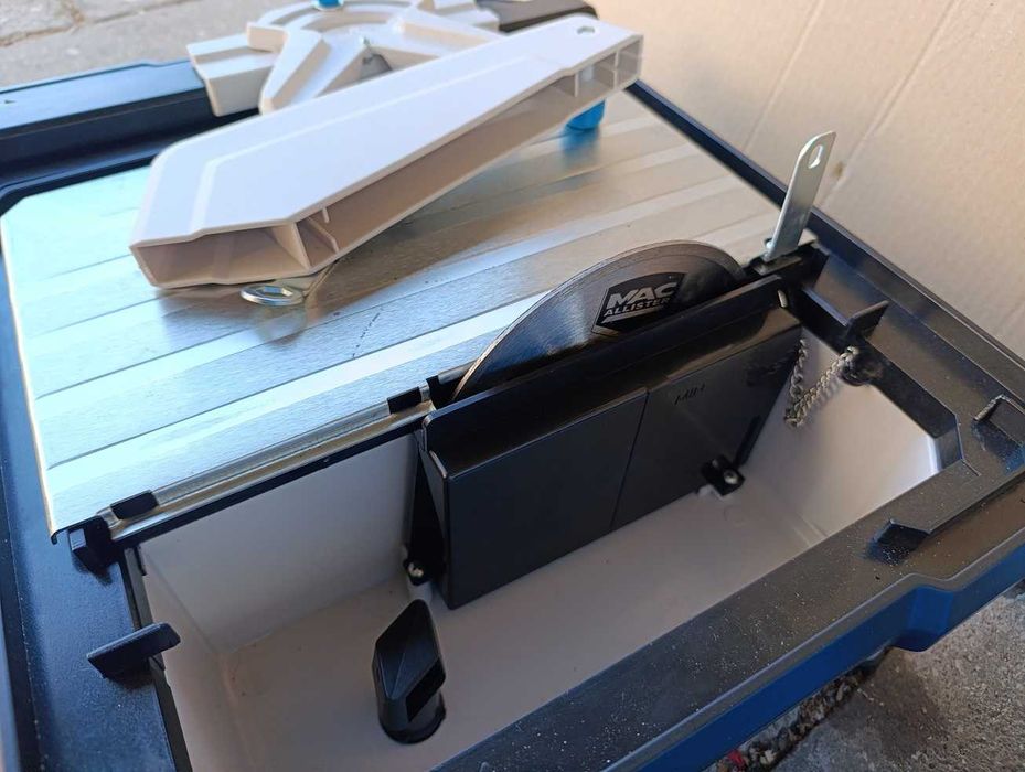Piła do płytek Macallister MTC650 stołowa elektryczna na mokro 650W
