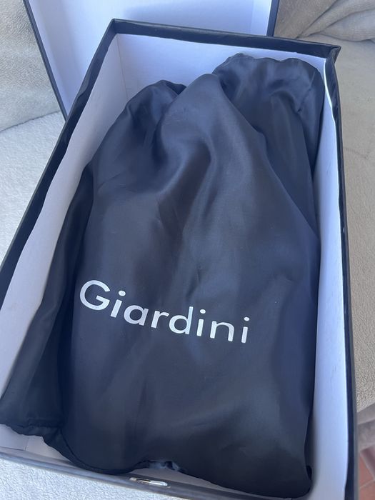 Лофери чоловічі, Giardini , 44р., повністю зі шкіри, темно  сині.