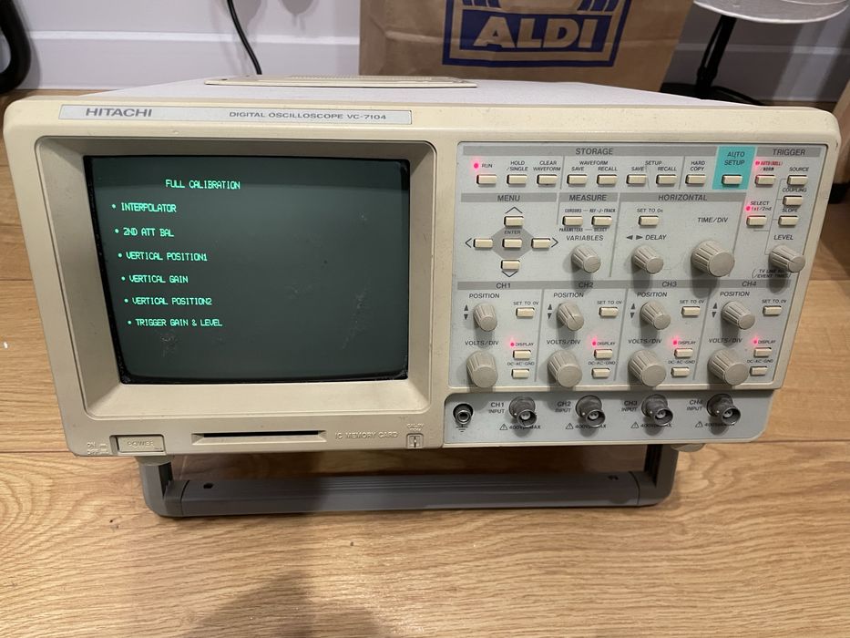 Oscyloskop cyfrowy HITACHI VC-7104