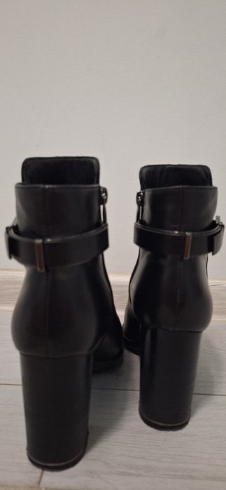 Ботинки Vitto Rossi р.40 жіночі